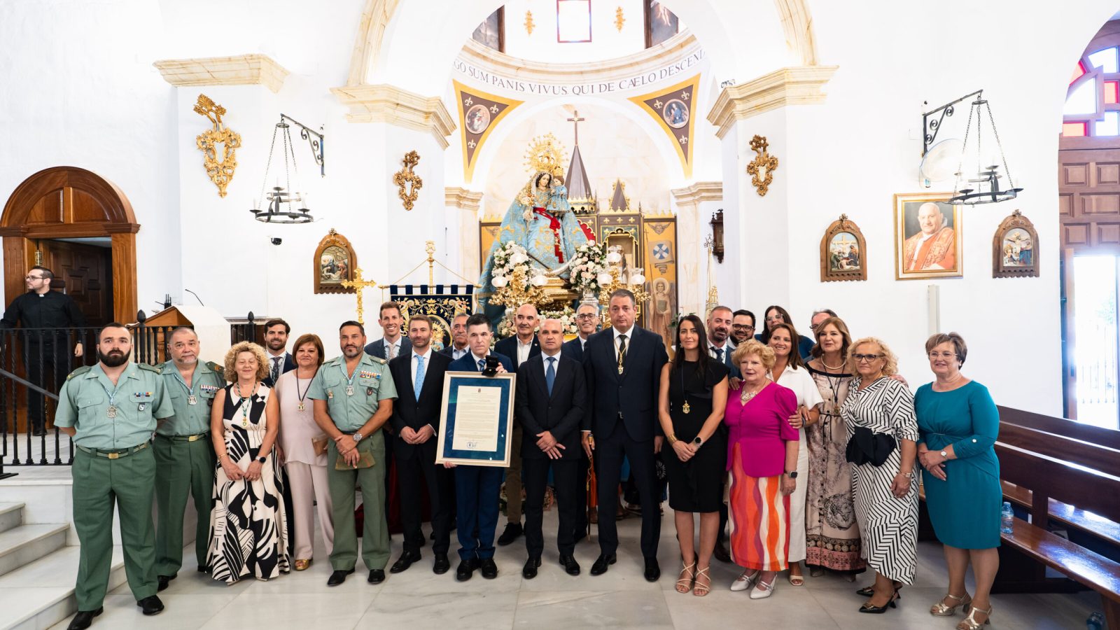 Entrega del Escudo de Oro de la provincia en la iglesia de Santa María de Tíjola